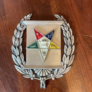 Vintage Masonic Order of theh Eastern Star License Plate Topper Badge, Parsons